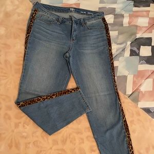 New Directions Leopard Skinny Jeans